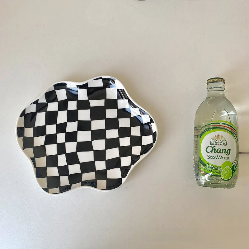 Wavy Edge Checkerboard Tray - Black, Green - Image 8