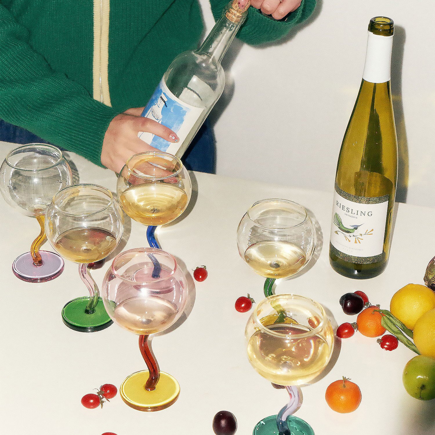 Wavy Handle Globe Wine Glass - Image 2