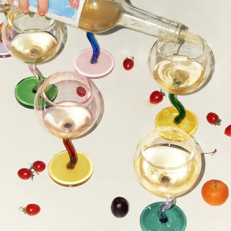 Wavy Handle Globe Wine Glass - Image 7