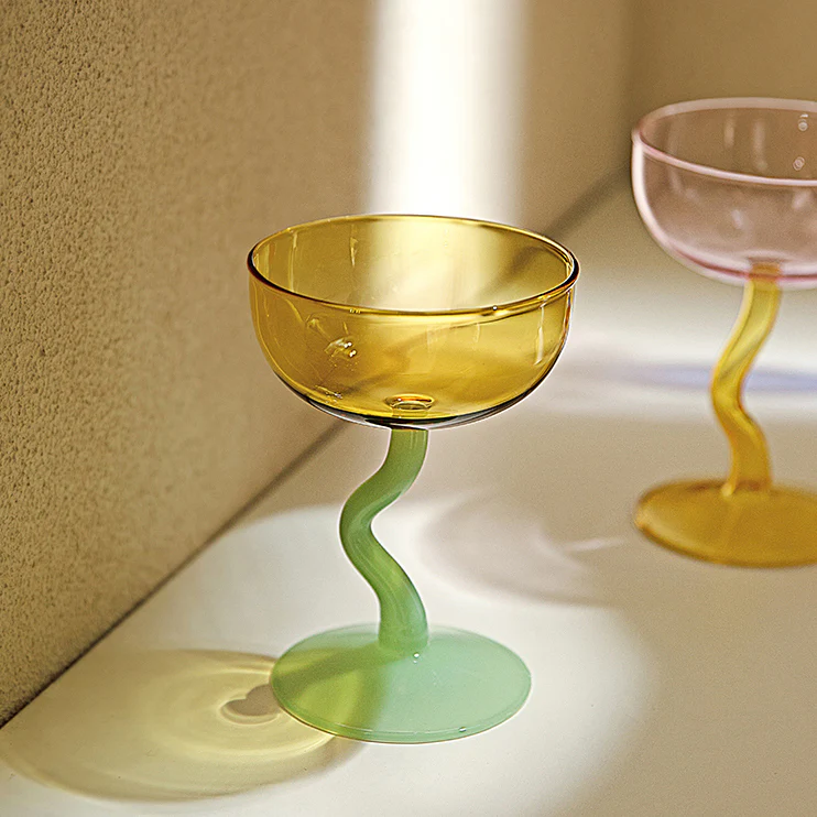WAVY WINE GLASS - Image 6