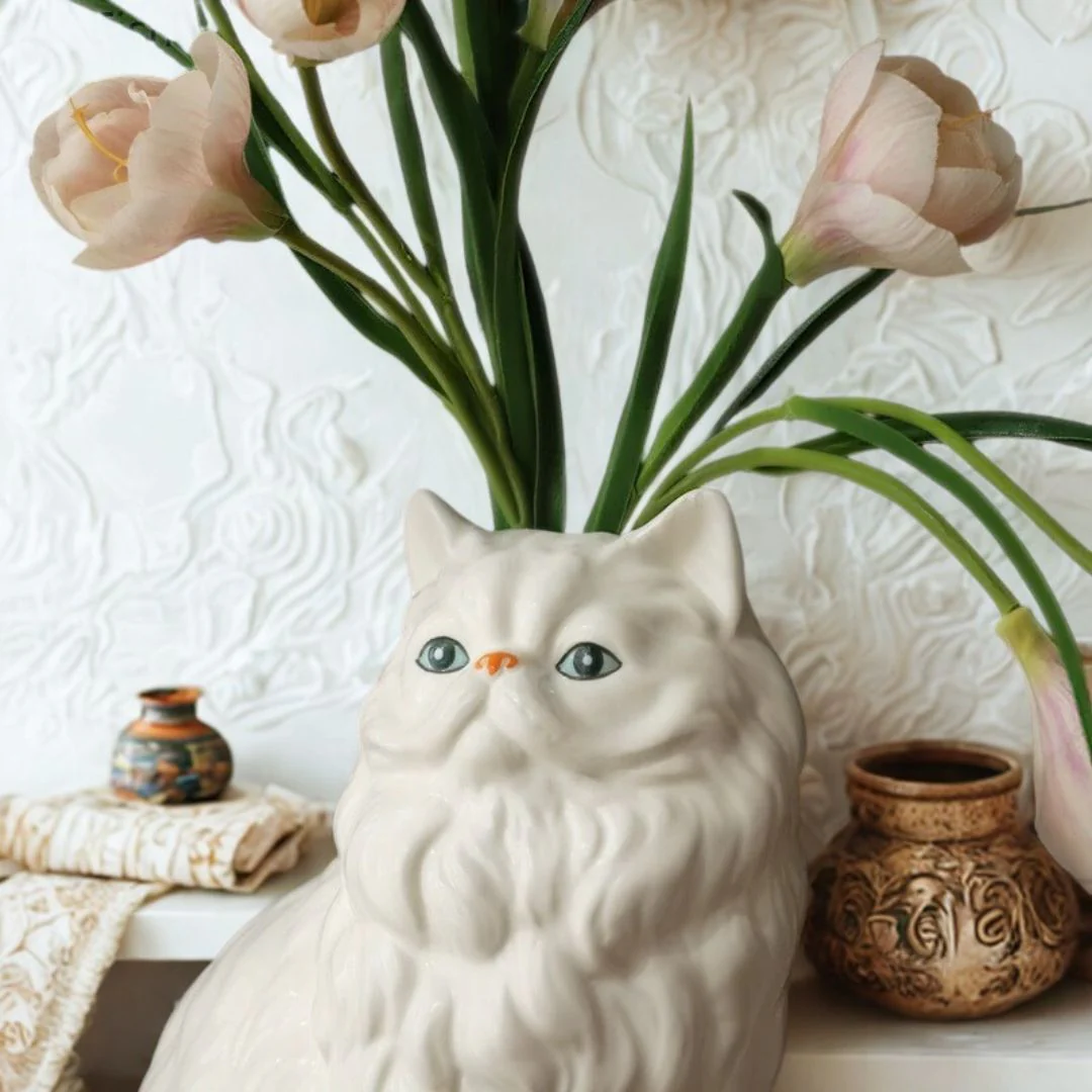 White Furry Ceramic Cat Vase - Image 3